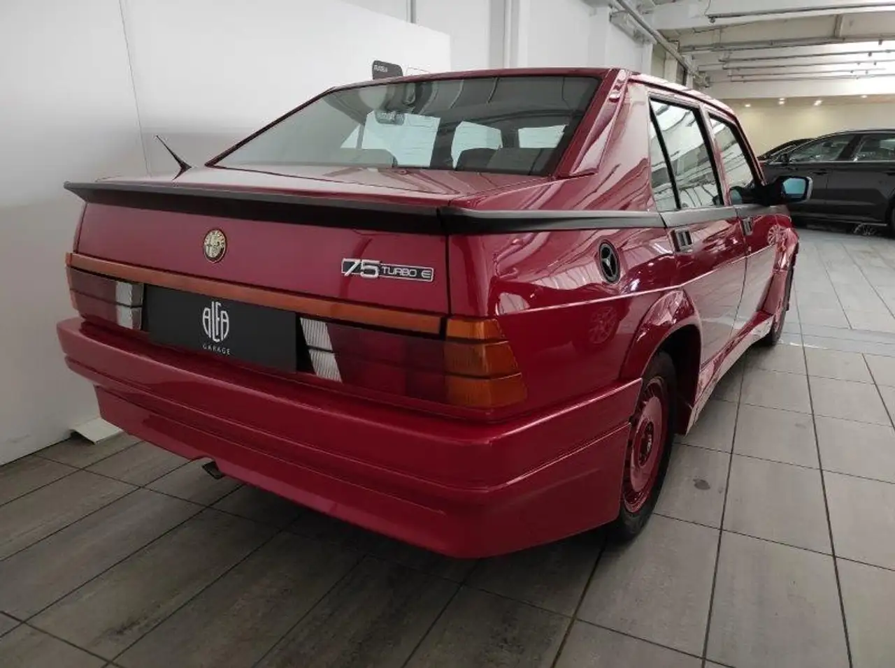 Alfa Romeo 75 - 75 1.8i turbo Evoluzione, foto 4