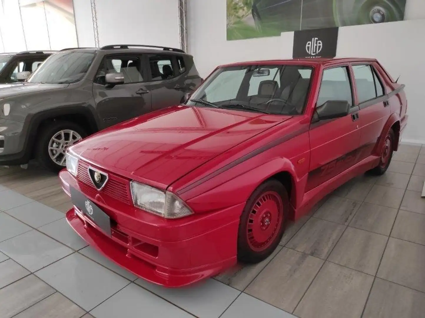 Alfa Romeo 75 - 75 1.8i turbo Evoluzione Rojo - 2