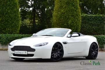 V8 Roadster