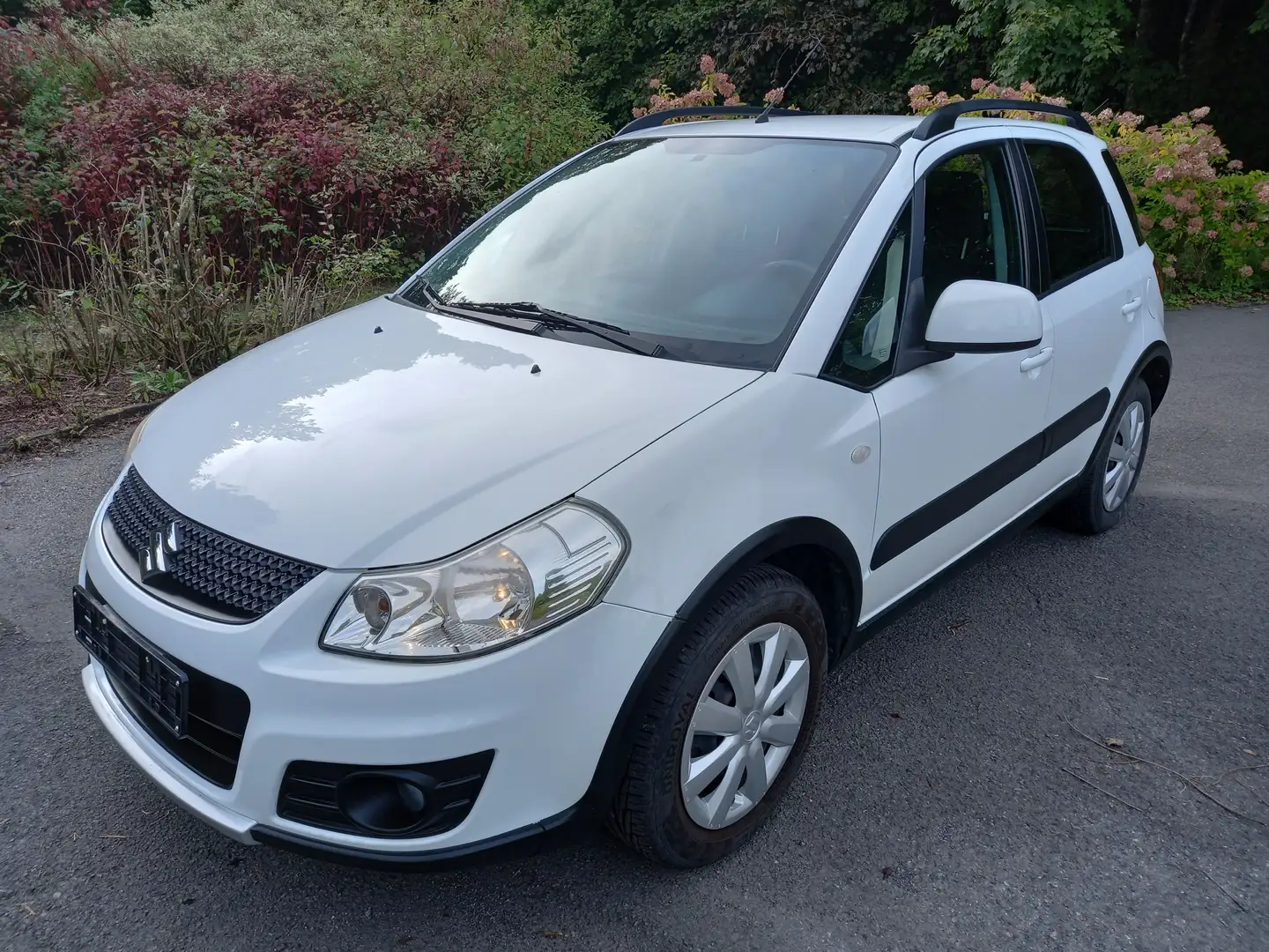 Suzuki SX4 1.6i Classic Club (clim-garantie 24 mois) Blanc - 1