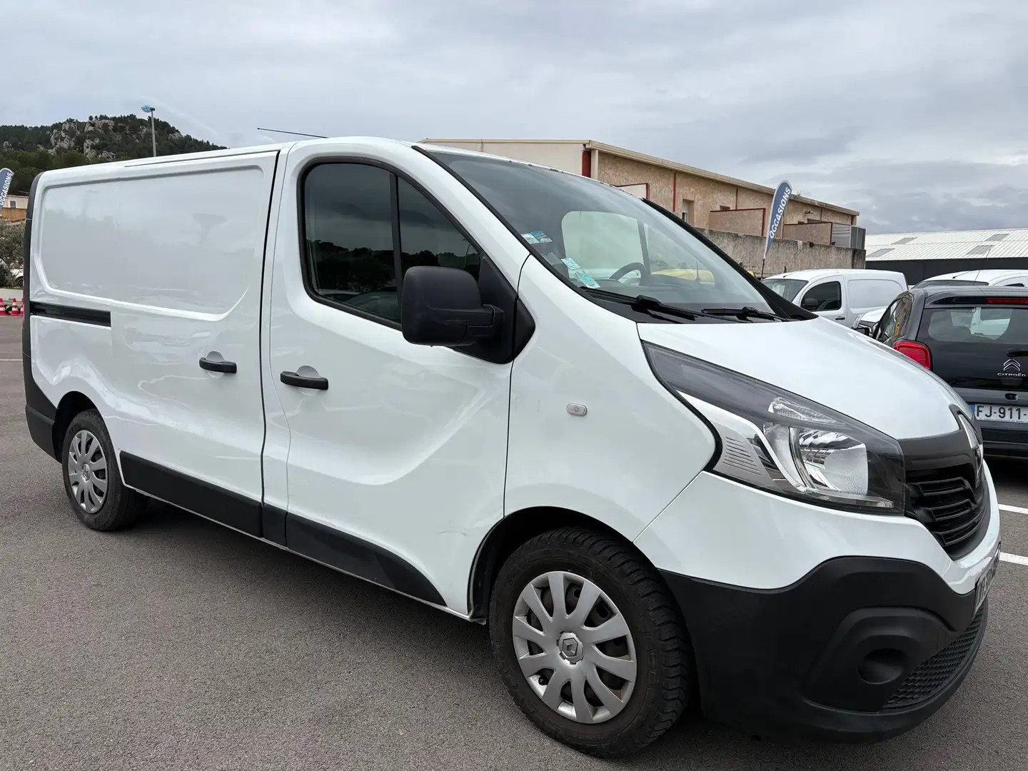 Renault Trafic 1.6 DCI 115ch 3 PLACES Blanc - 1
