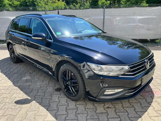 2022 Volkswagen Passat in Black for sale