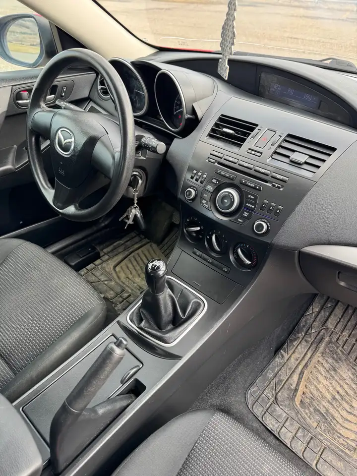 Mazda 3 photo Mazda 3