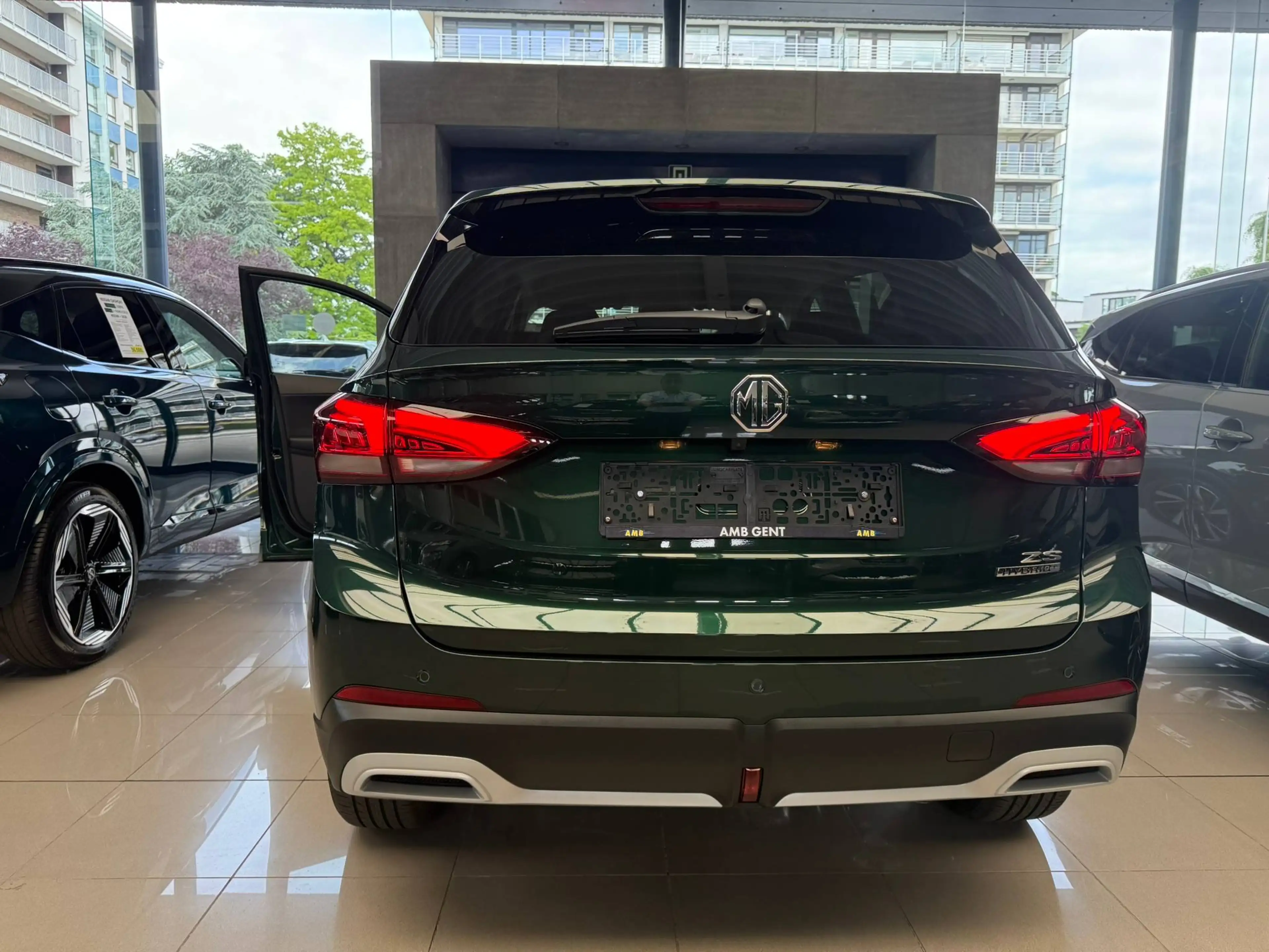 MG ZS 1.5i HYBRID+ 197pk(!!) LUXURY PANODAK LEDER NAVI CAMERA ACC — photo 9