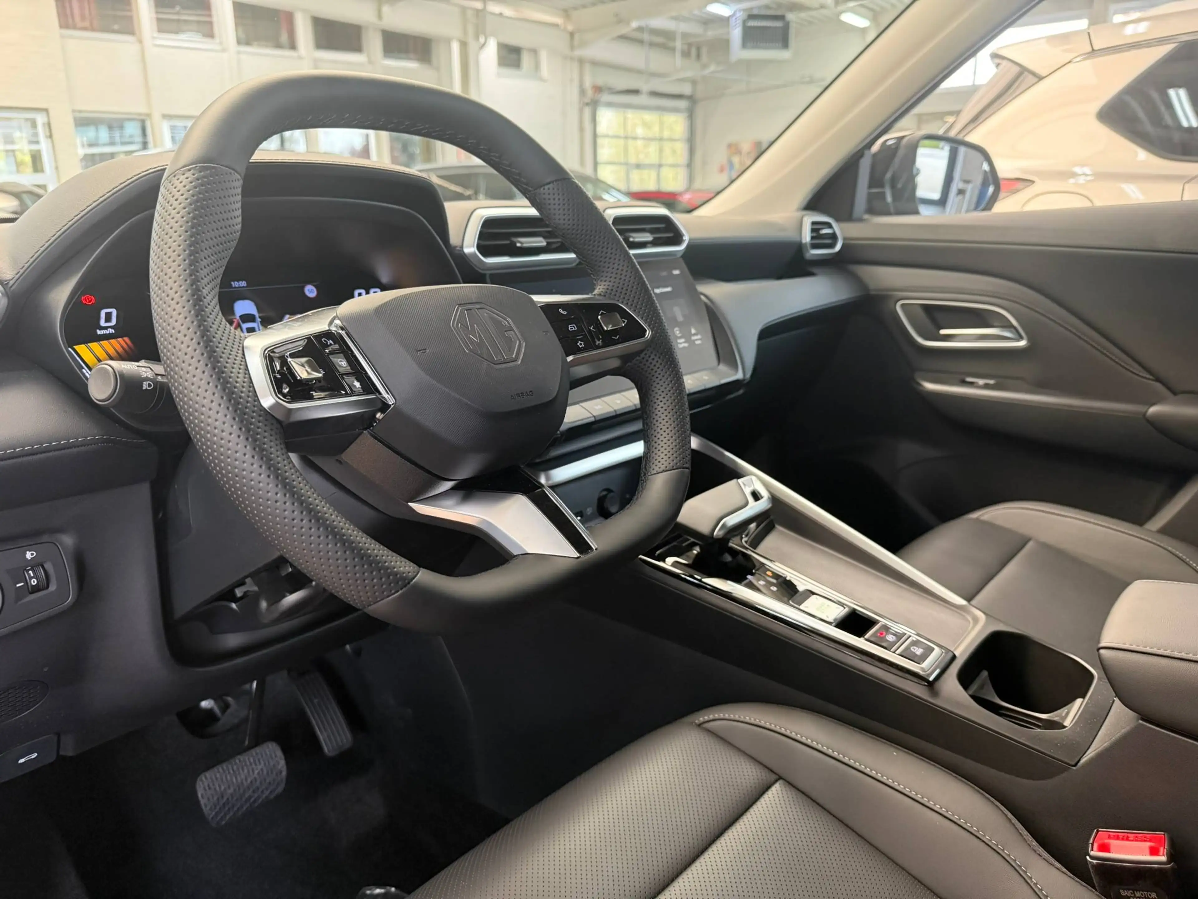 MG ZS 1.5i HYBRID+ 197pk(!!) LUXURY PANODAK LEDER NAVI CAMERA ACC — photo 12