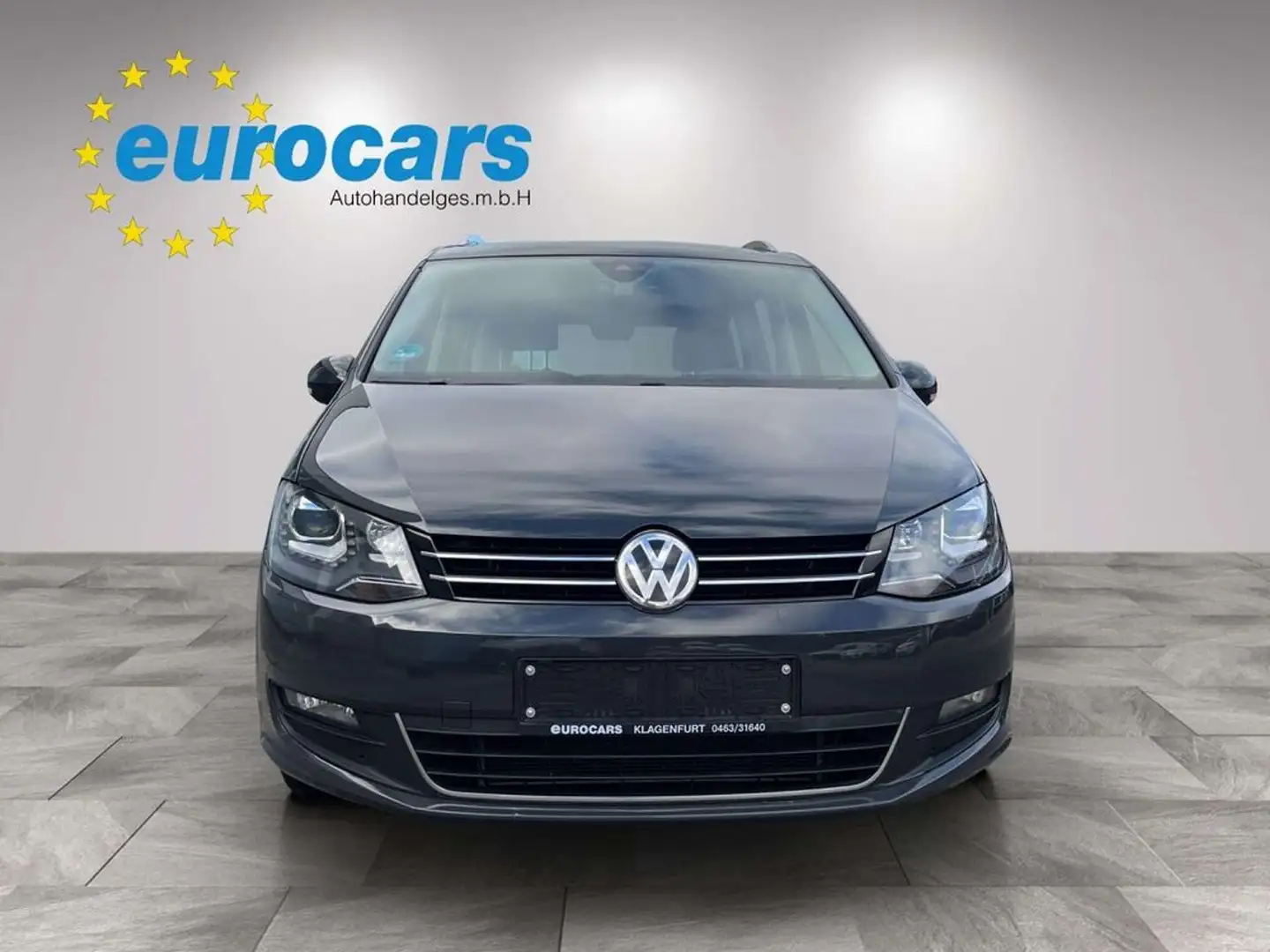 Volkswagen Sharan 2,0 TDI Sound Grau - 2