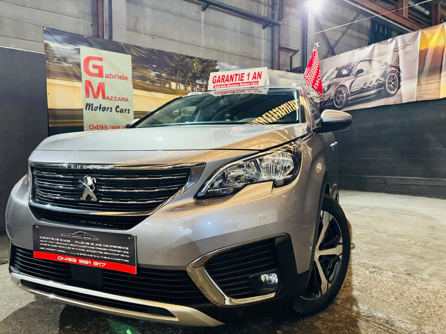 Peugeot 5008 1.5 BlueHDi 7P Automatique Cuir GPS Airco CarPlay Silber - 1