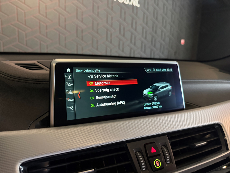 BMW X2 sDrive20i High Exe | M-sport | Head-up — photo 22
