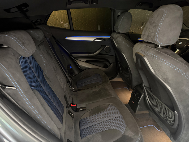 BMW X2 sDrive20i High Exe | M-sport | Head-up — photo 13