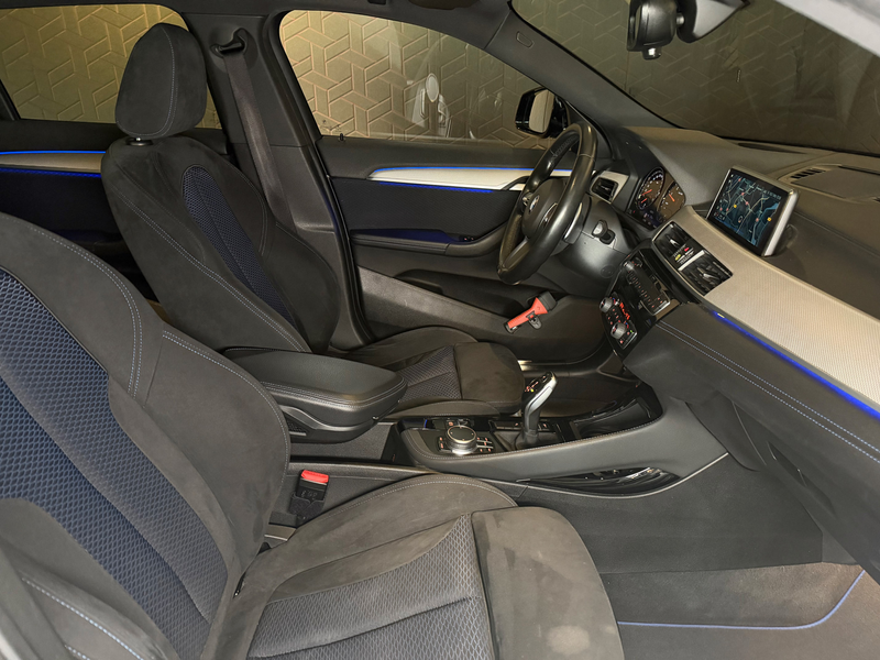 BMW X2 sDrive20i High Exe | M-sport | Head-up — photo 14