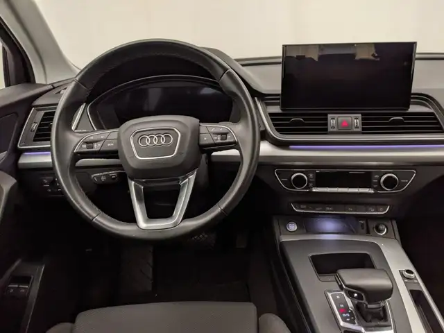 Audi Q5 view 7