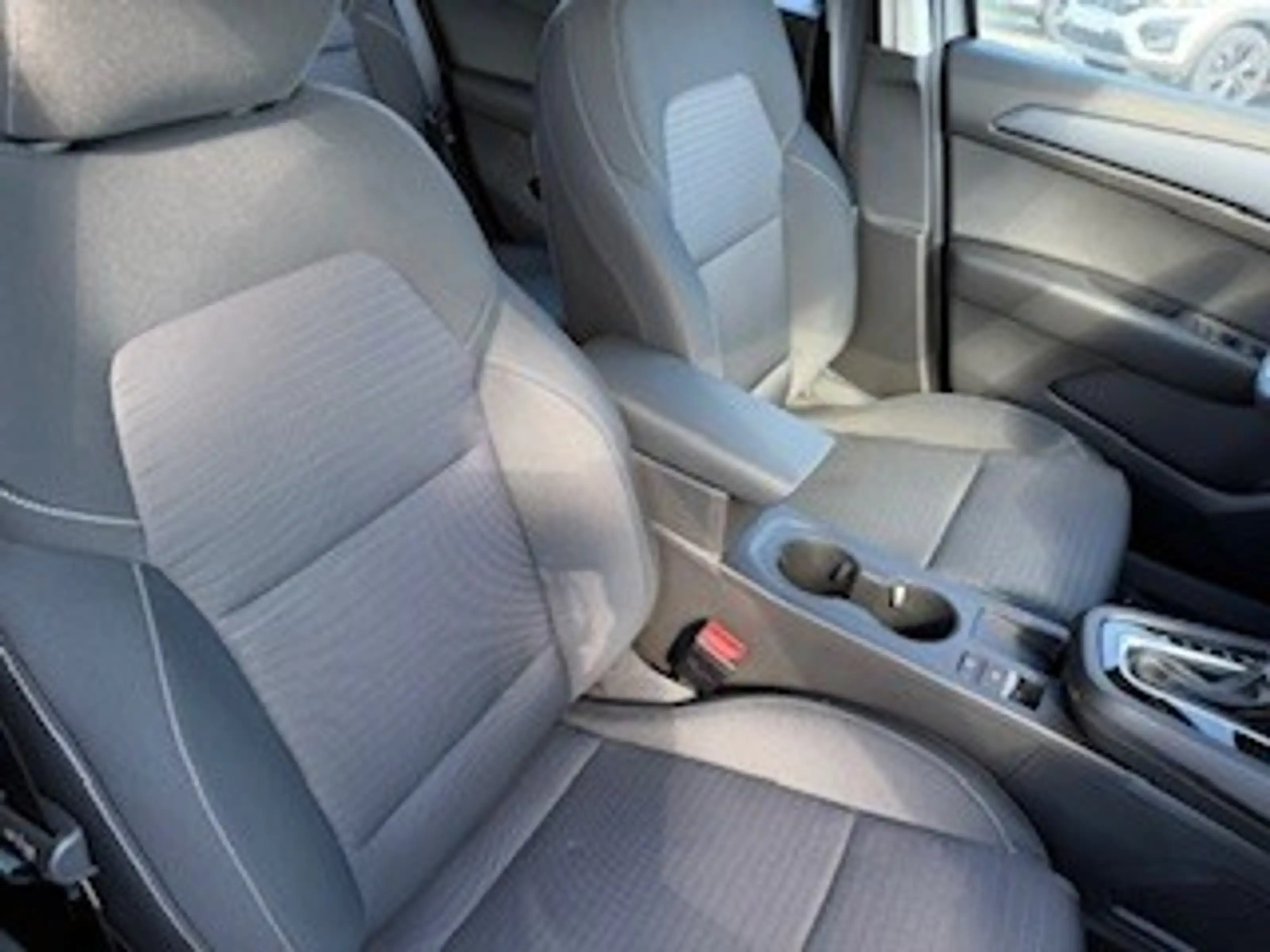 Renault Arkana EVOLUTION Mild Hybrid 140 EDC — photo 9