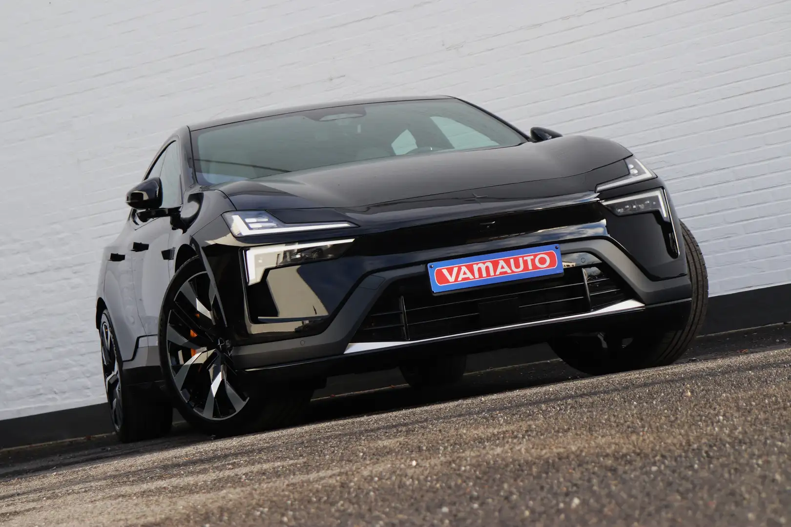 Polestar 4 Performance - Nappa Zinc/Pano Elektrochroom/Towbar Noir - 1