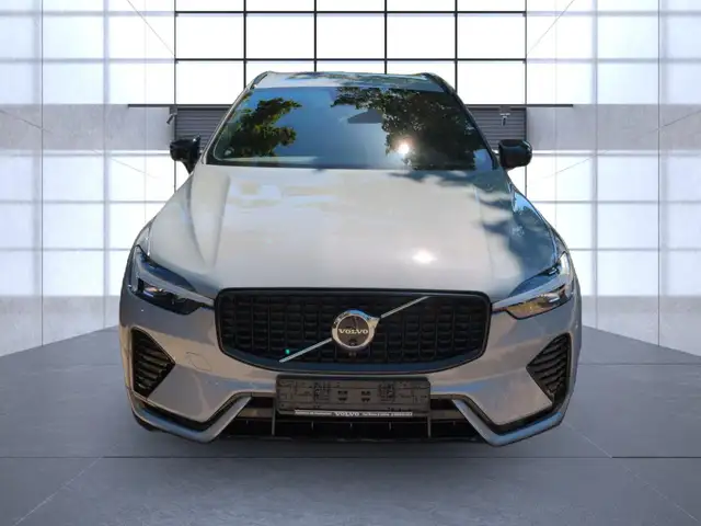 Volvo XC60 view 9