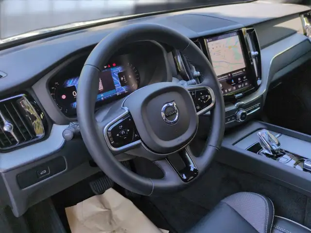Volvo XC60 view 14