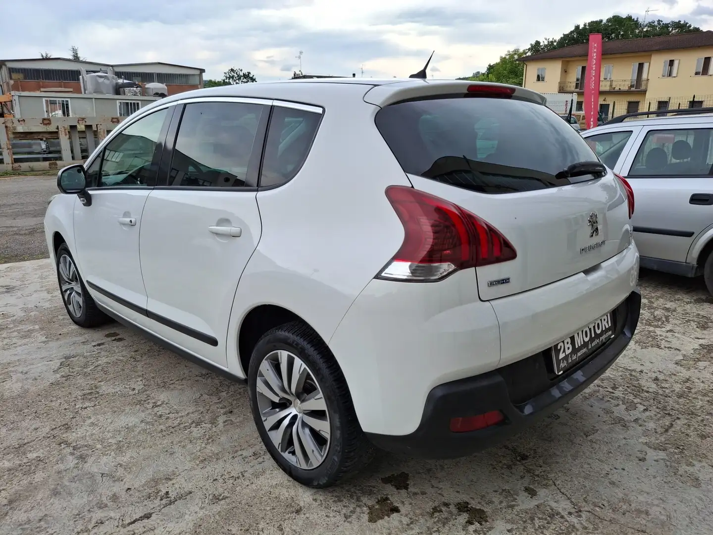 Peugeot 3008 BlueHDi 120 S&S Allure Bianco - 2