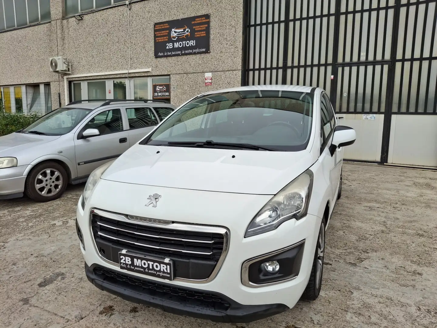 Peugeot 3008 BlueHDi 120 S&S Allure Bianco - 1