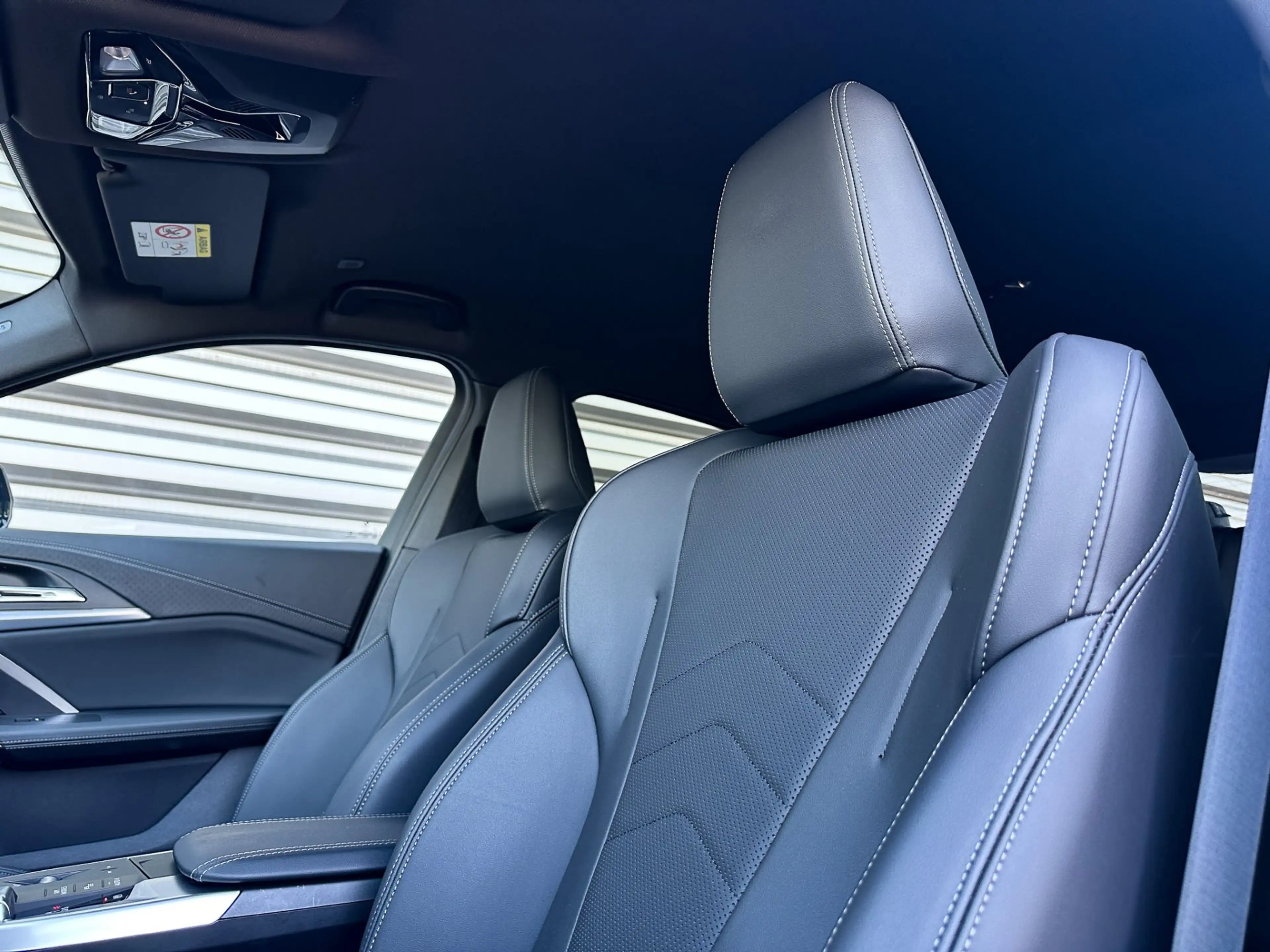 BMW X2 sDrive18d — photo 12