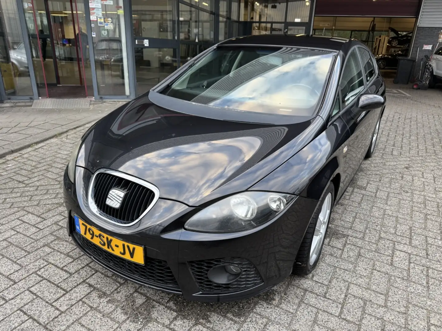 SEAT Leon 2.0 FSI Stylance Nero - 1