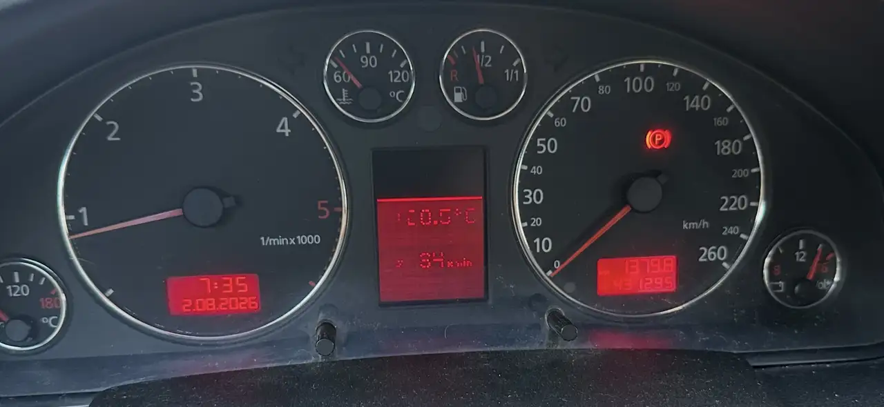 Audi A6 Avant 2.5 V6 tdi quattro 180cv, foto 7