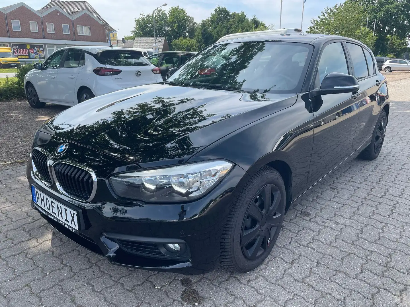 BMW 118 Baureihe 1 Lim.SHZ,PDC,Tempomat,Klima Schwarz - 1