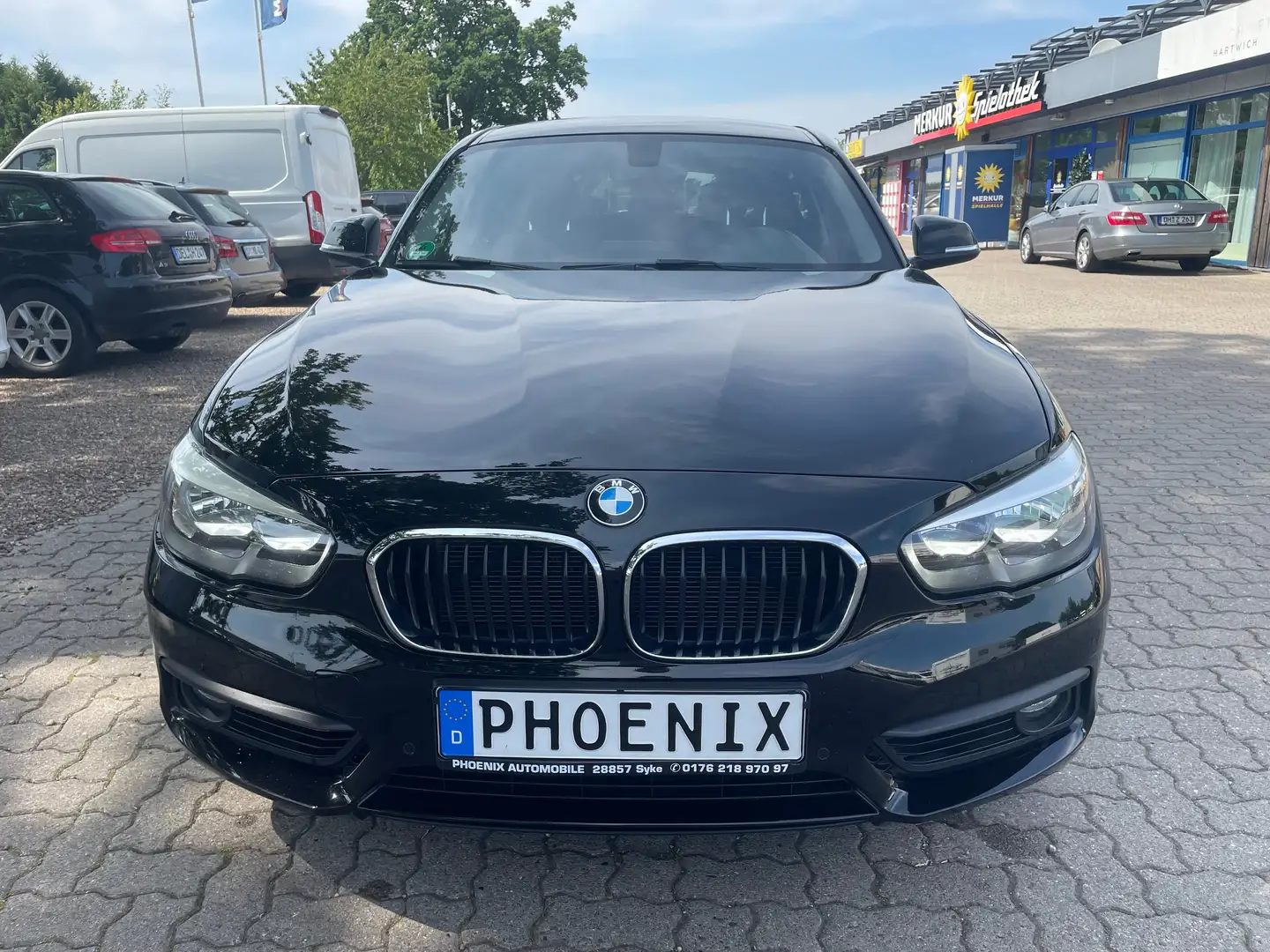 BMW 118 118i Advantage Schwarz - 2