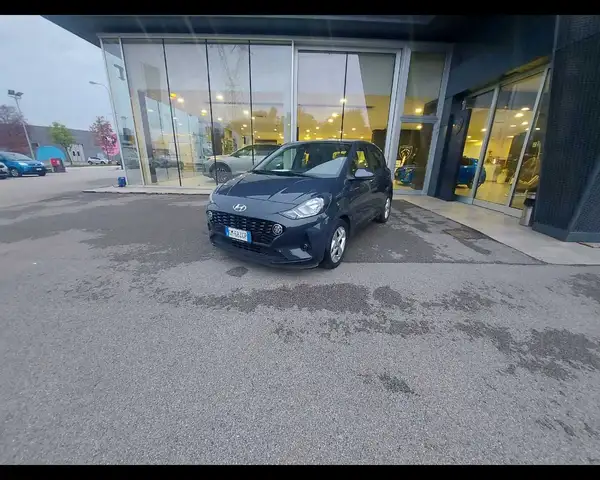 Hyundai i10 1.0 MPI AT Tech