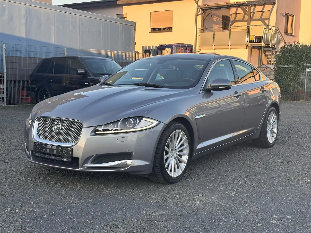 Jaguar XF