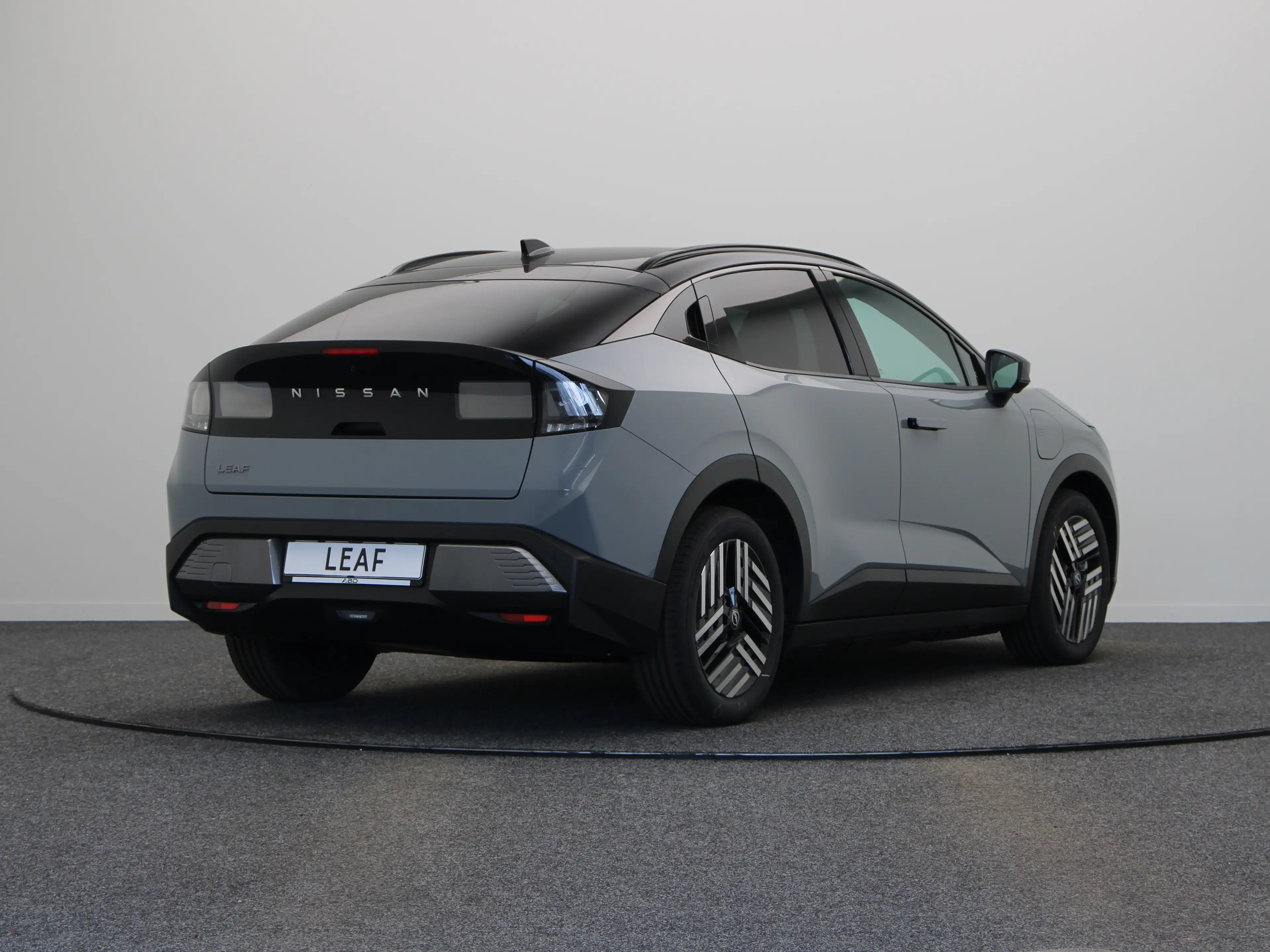 Nissan Leaf Advance 75 kWh | 18" lichtmetalen velgen met diamo — photo 11