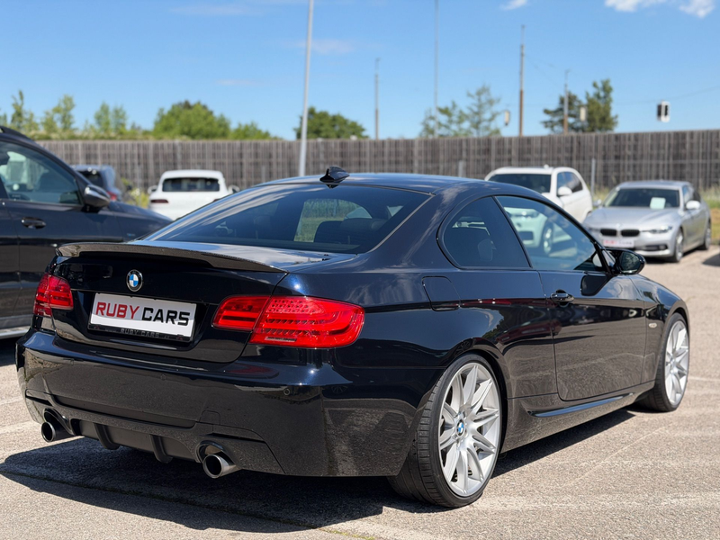 BMW 335 i Coupé M Sport DKG Individual Azuritschwarz — photo 10