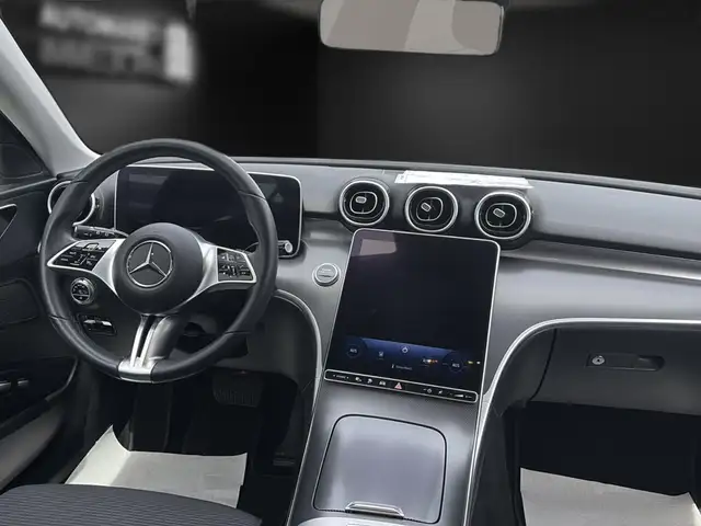 Mercedes-Benz C-Class view 15