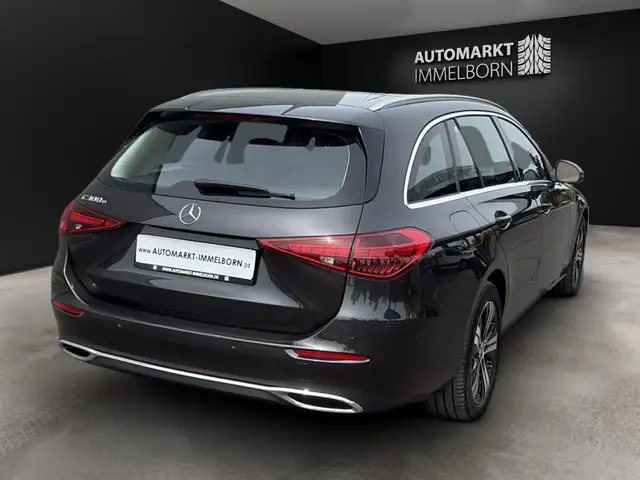 Mercedes-Benz C-Class view 11