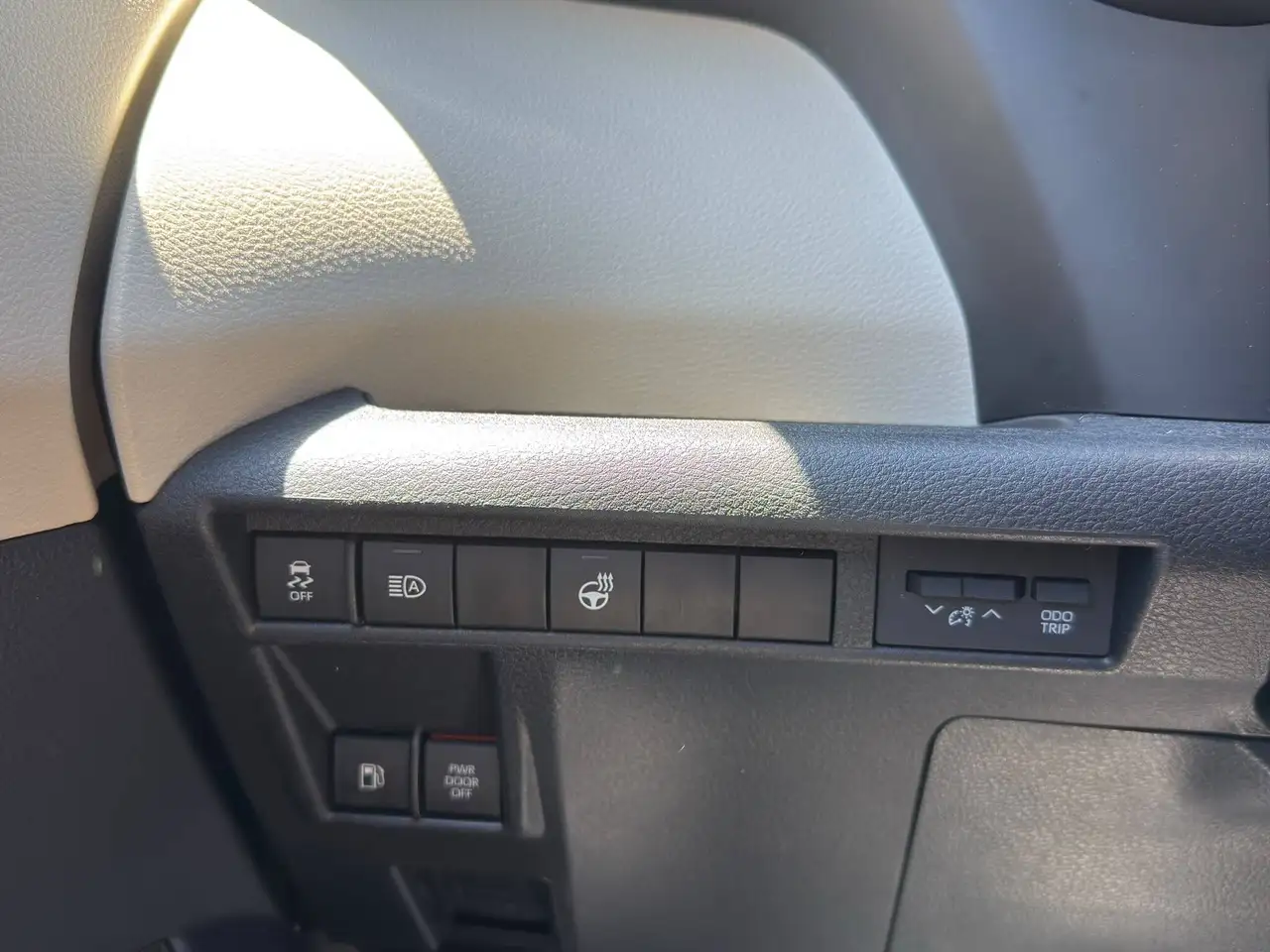 Toyota Sienna снимка Toyota Sienna