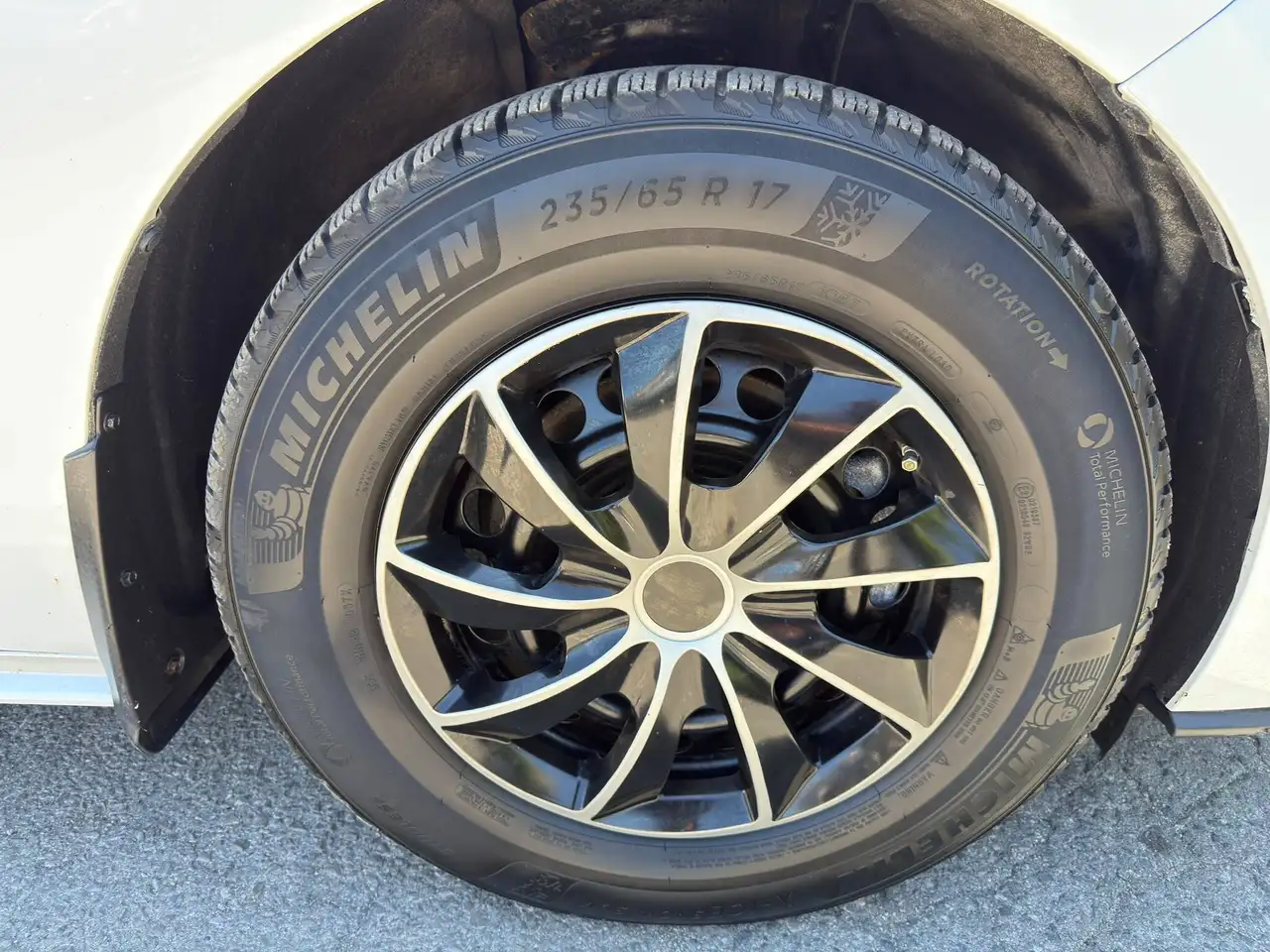 Toyota Sienna снимка Toyota Sienna