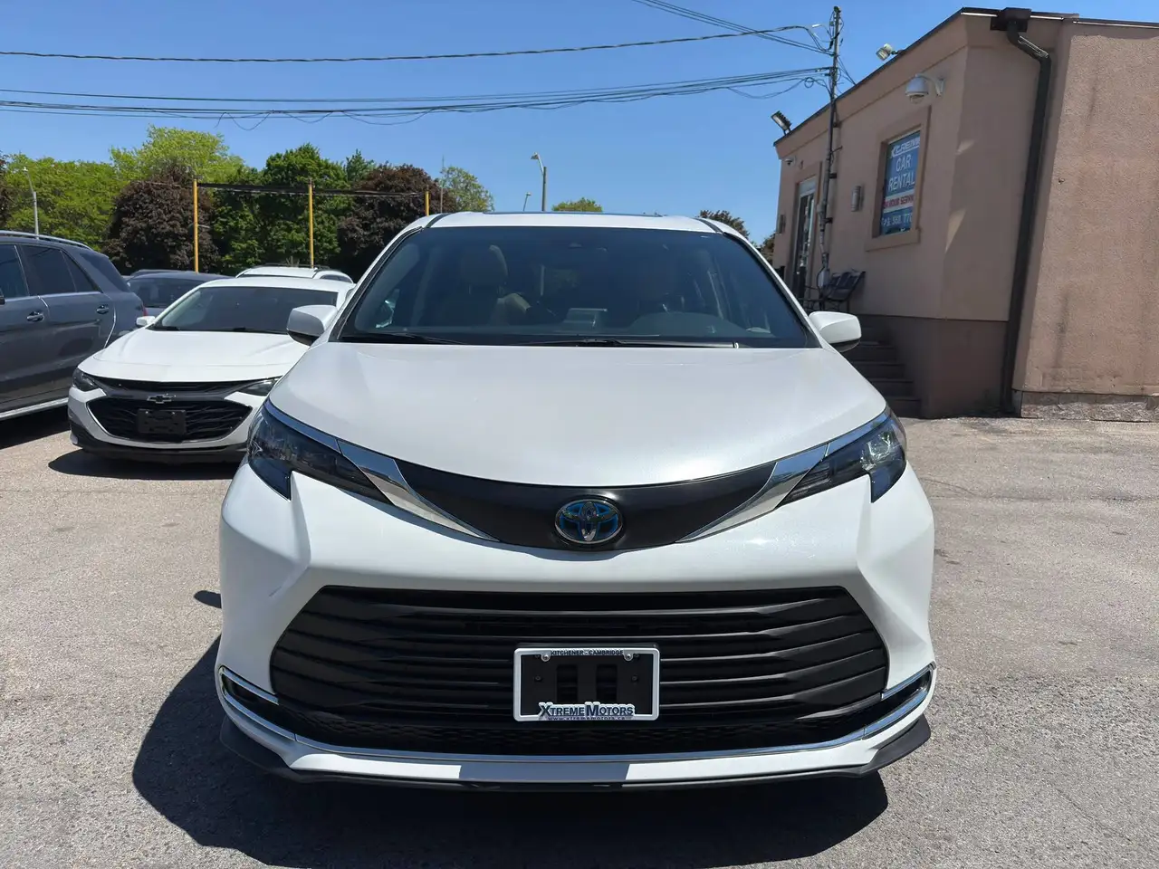 Toyota Sienna снимка Toyota Sienna