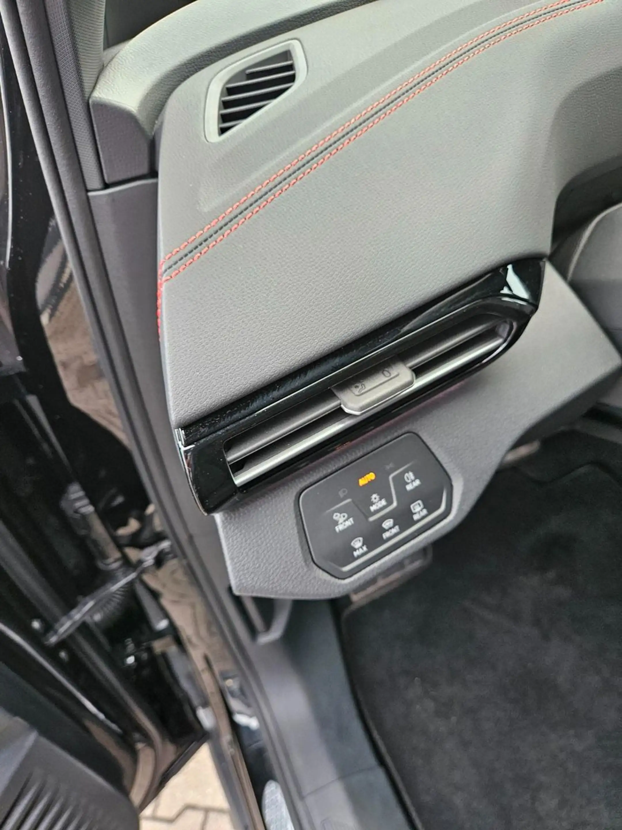 Volkswagen ID.5 GTX 220 kW 4Motion Kamera AHK Wärmepumpe — photo 23