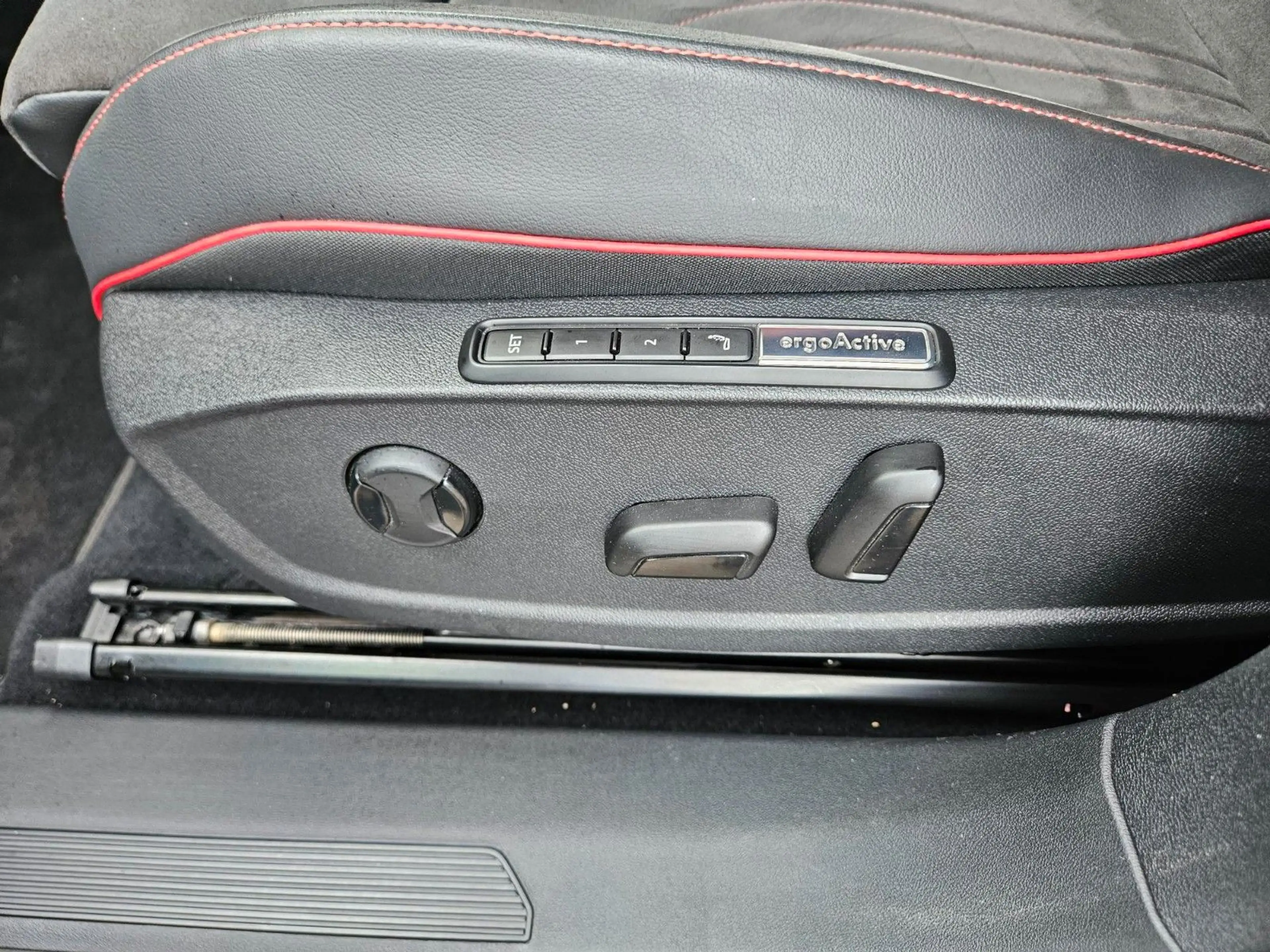 Volkswagen ID.5 GTX 220 kW 4Motion Kamera AHK Wärmepumpe — photo 21