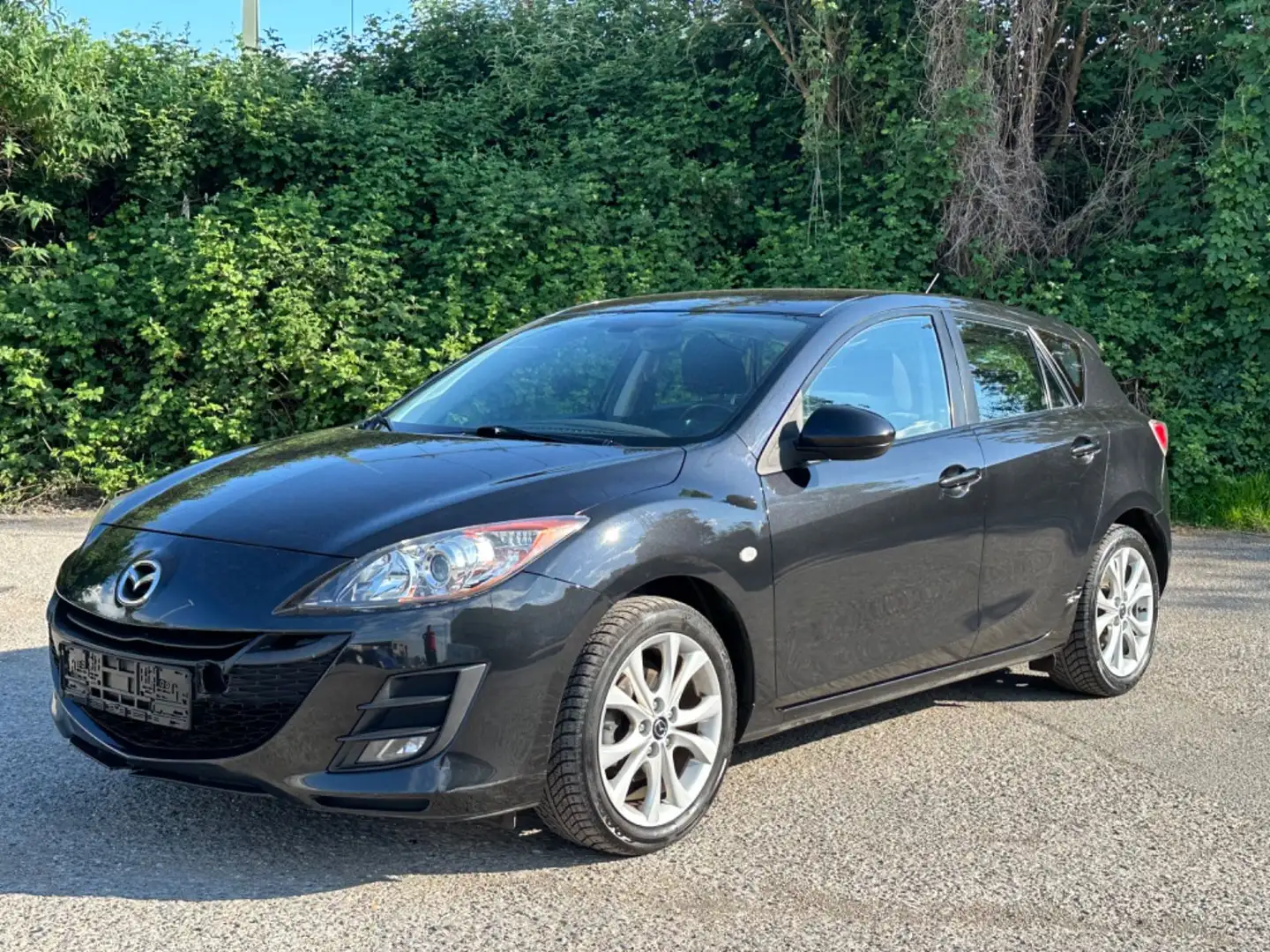 Mazda 3 Lim. 1.6 Benziner High-Line Navigation Schwarz - 1