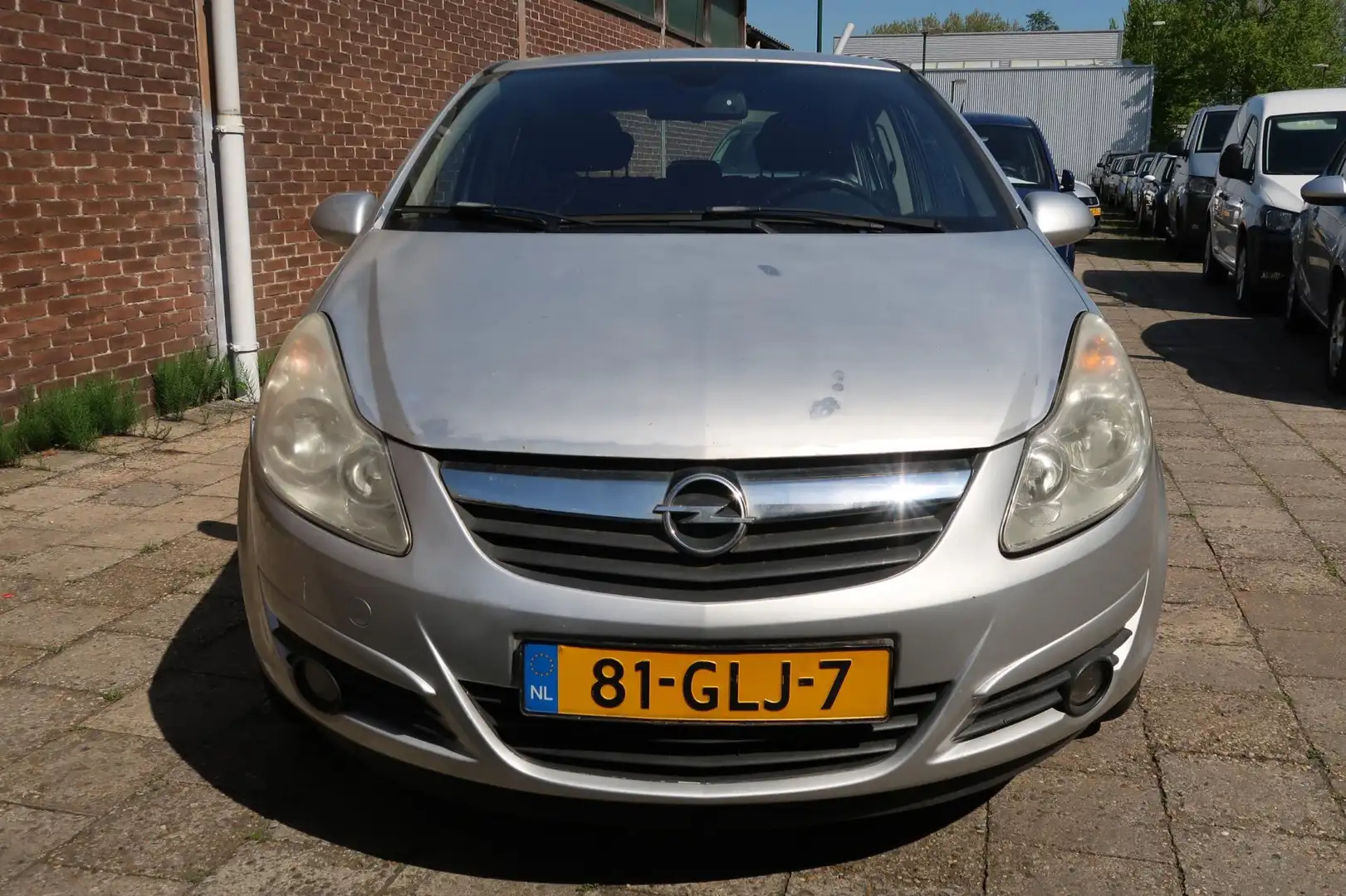 Opel Corsa 1.4-16V Cosmo Grijs - 2