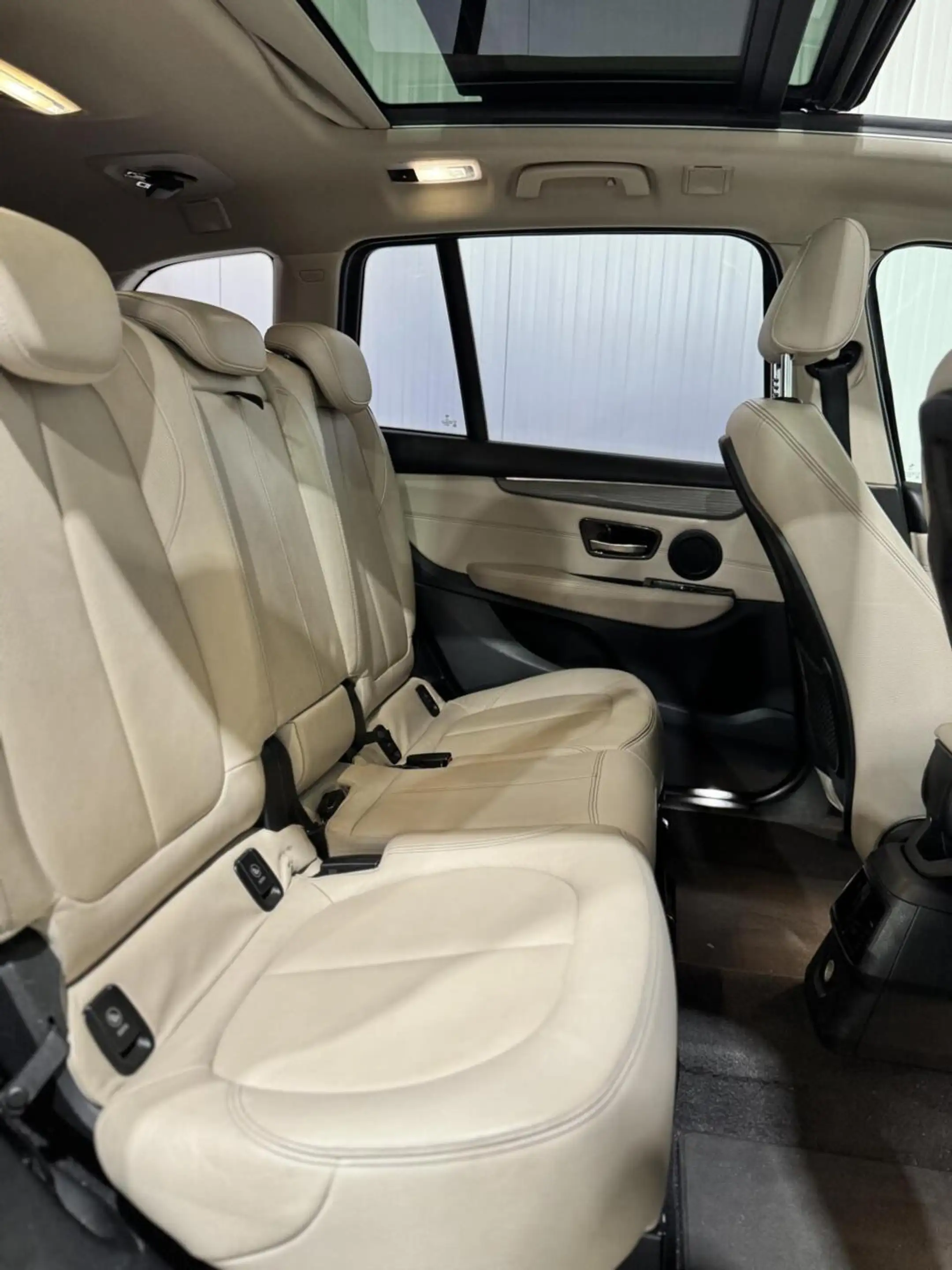BMW 220 2-serie Gran Tourer 220i M Sport 7p|PANO|TREKHAAK| — photo 12