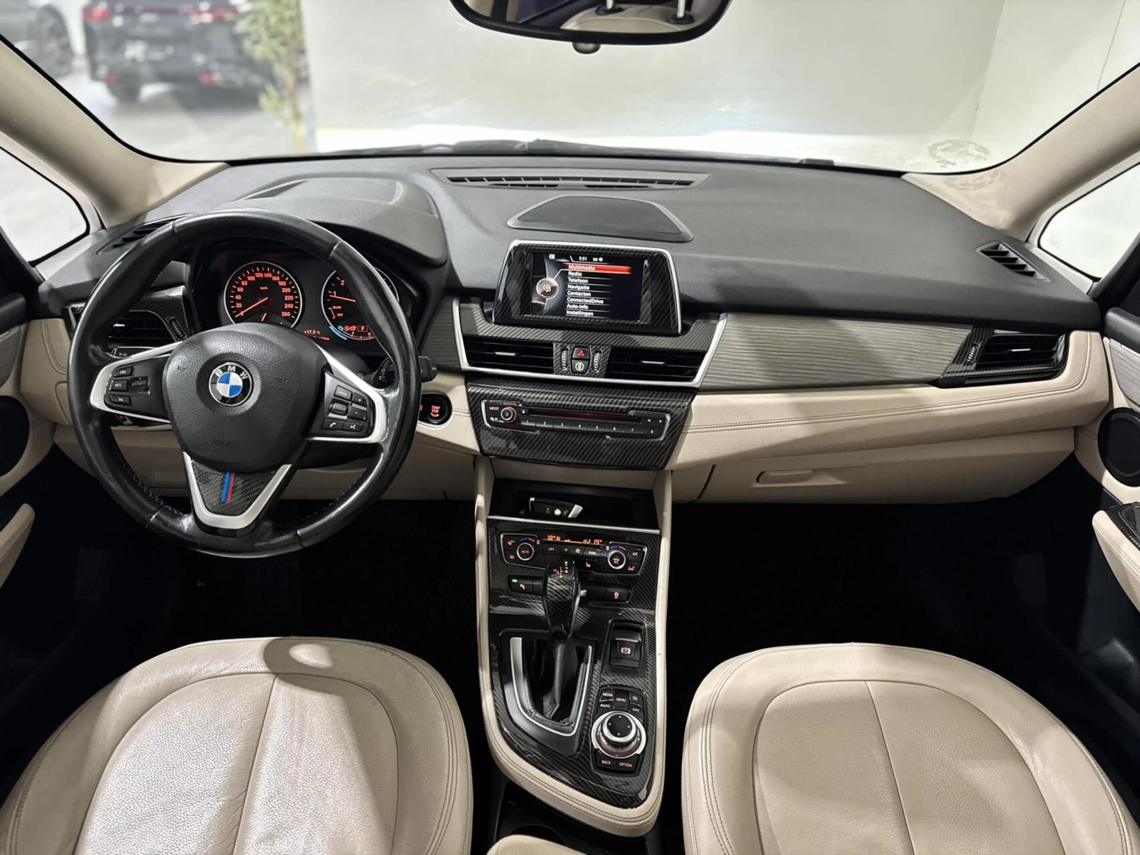 BMW 220 2-serie Gran Tourer 220i M Sport 7p|PANO|TREKHAAK| — photo 3