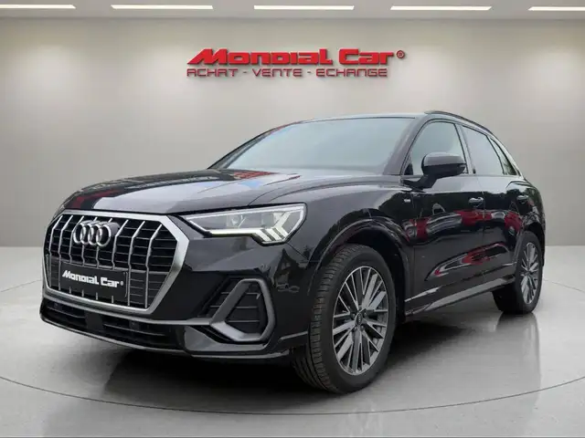 Audi Q3 main image