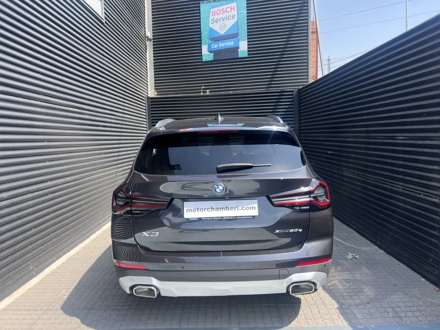 BMW X3 xDrive 30e xLine Gris - 2
