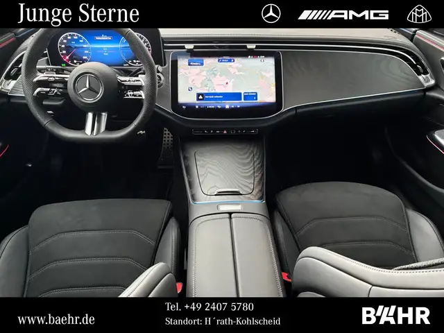 Mercedes-Benz E-Class view 4