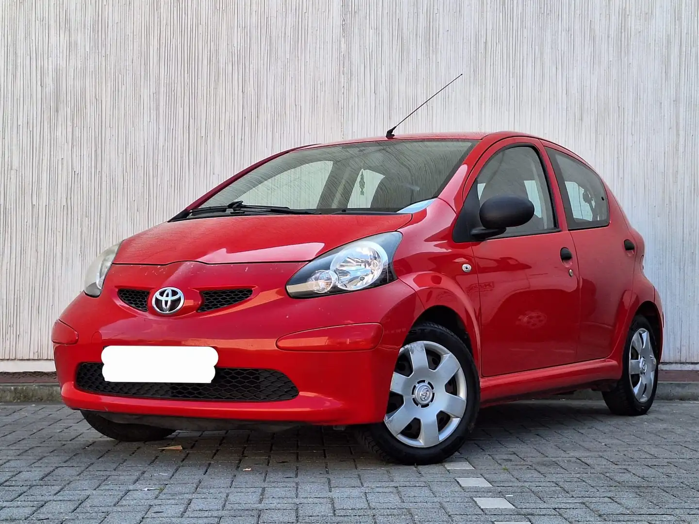 Toyota Aygo Aygo 1.0i VVT-i Rouge - 2