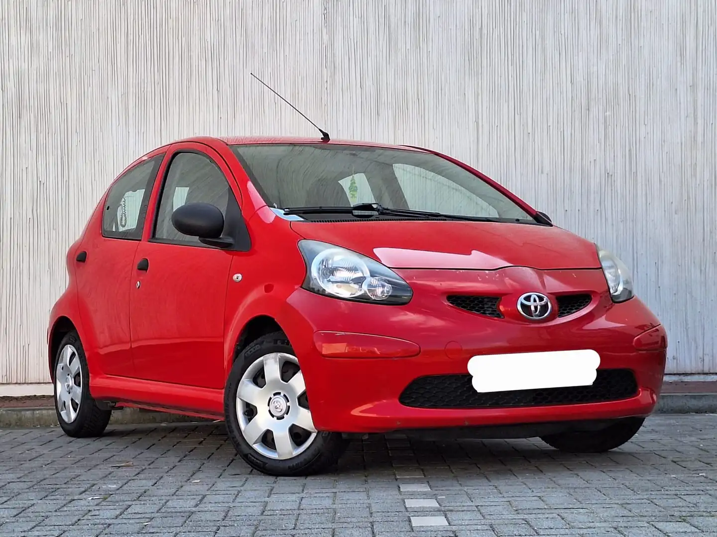 Toyota Aygo Aygo 1.0i VVT-i Rouge - 1
