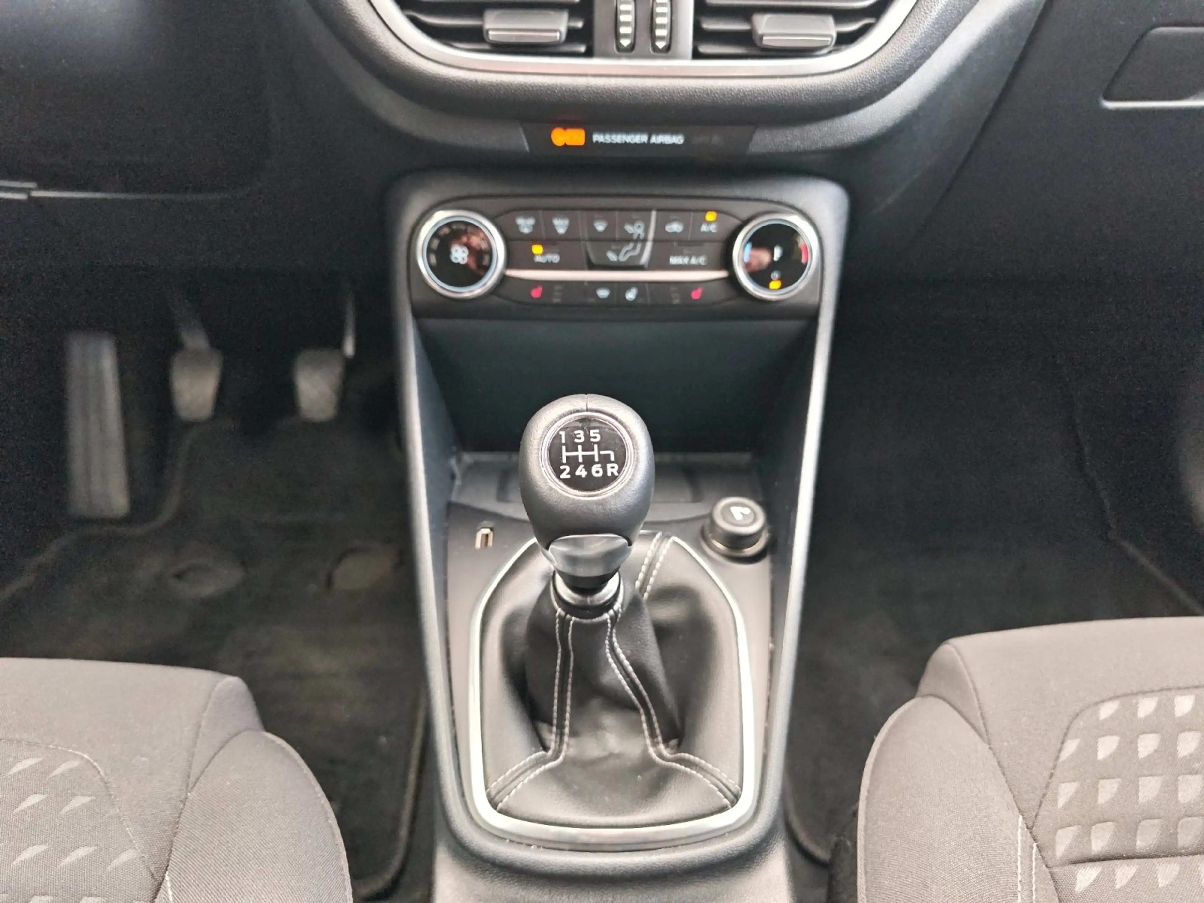 Ford Fiesta 1.0 EcoBoost Titanium X Kamera*ACC*Navi — photo 12