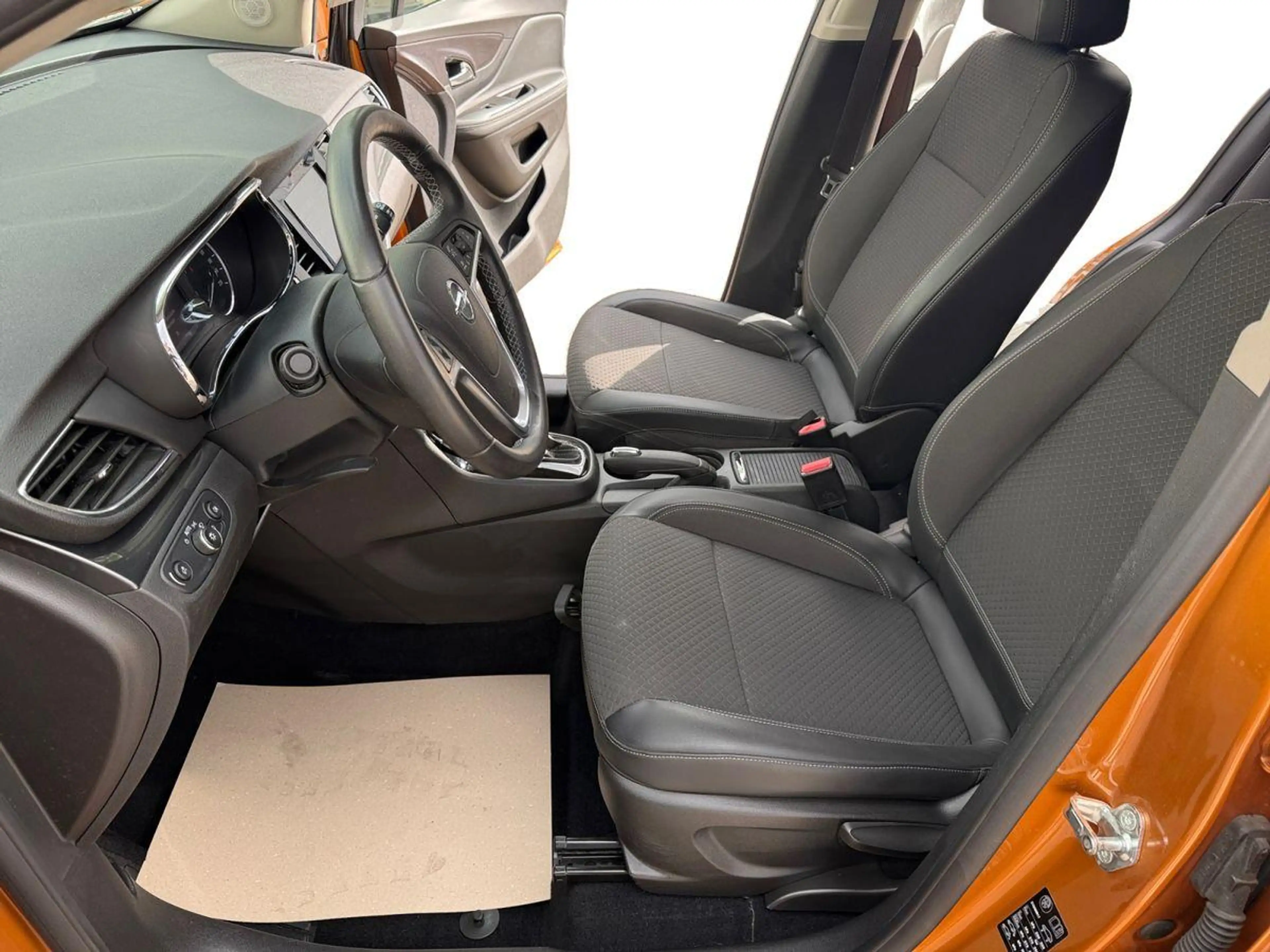 Opel Mokka X Innovation 1.4 LED/IntelliLink/PDC/Allwetter — photo 6