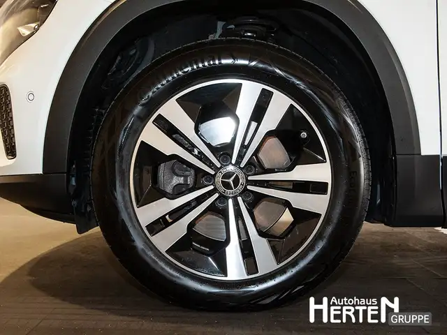 Mercedes-Benz GLB view 5