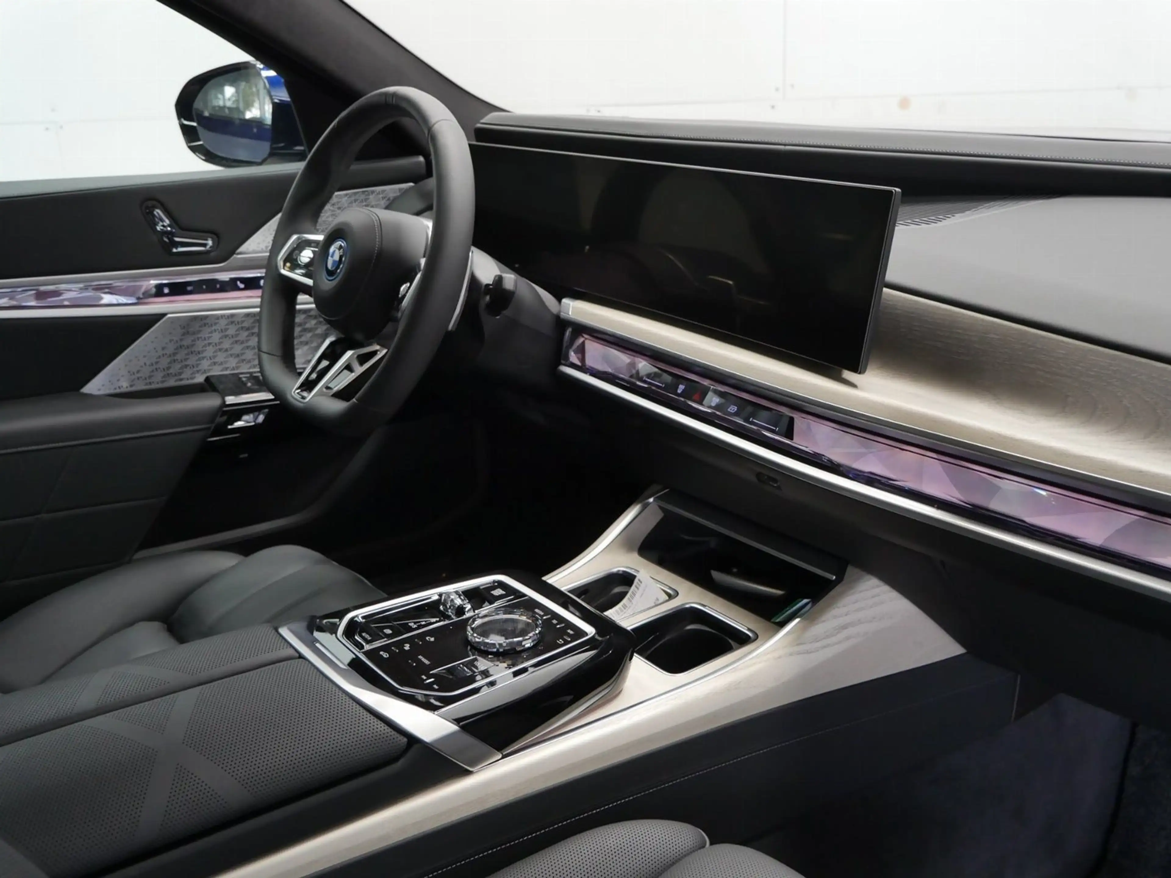 BMW 750 e xDrive M Sport PRO //ExecutiveLoungeSeating — photo 5